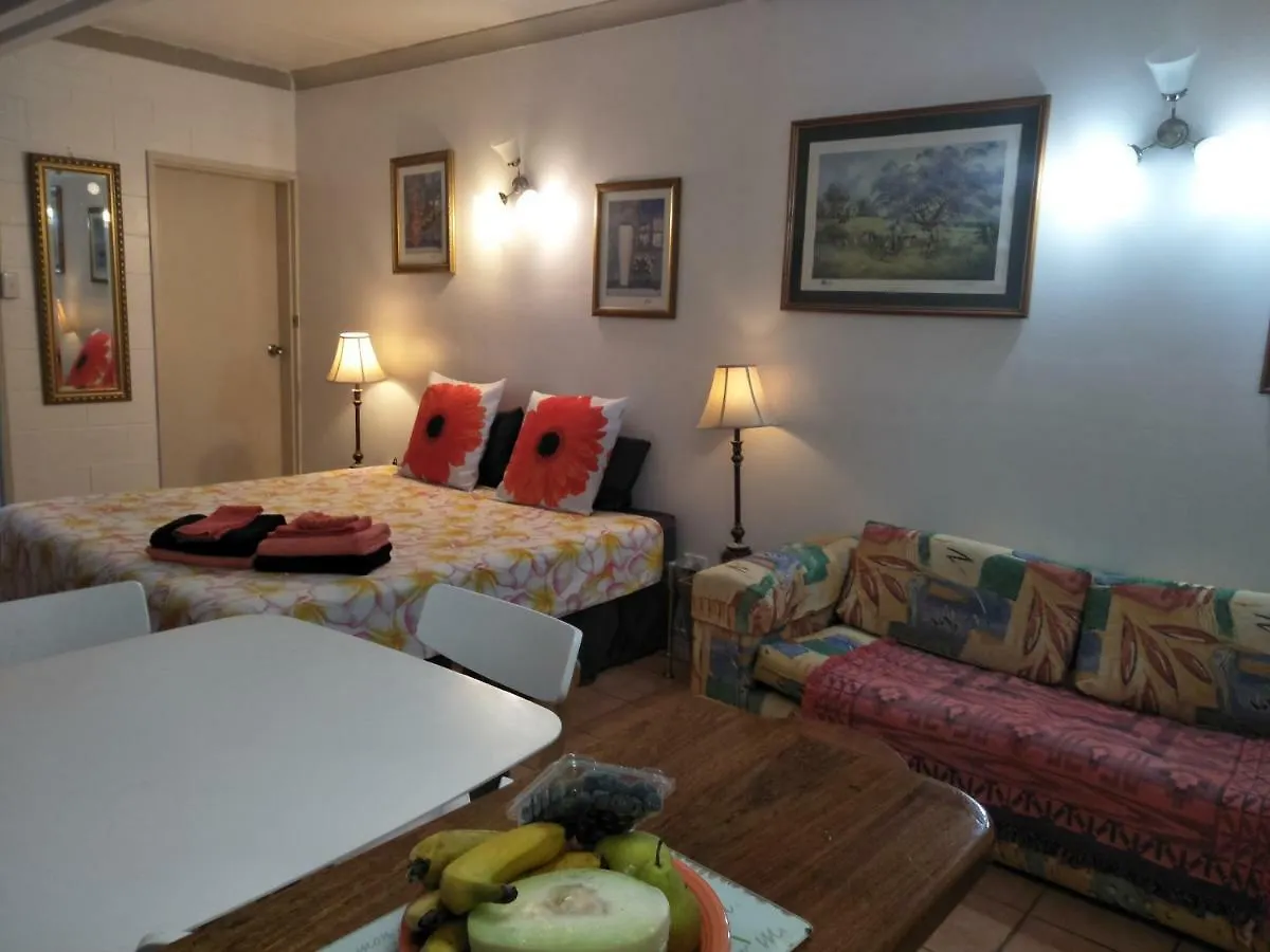Homestay At Julie'S Cairns